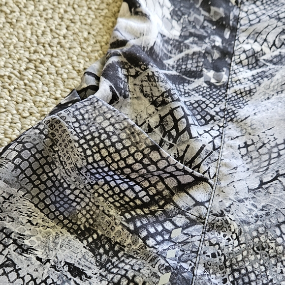 Barco scrub top - Picture 4 of 6